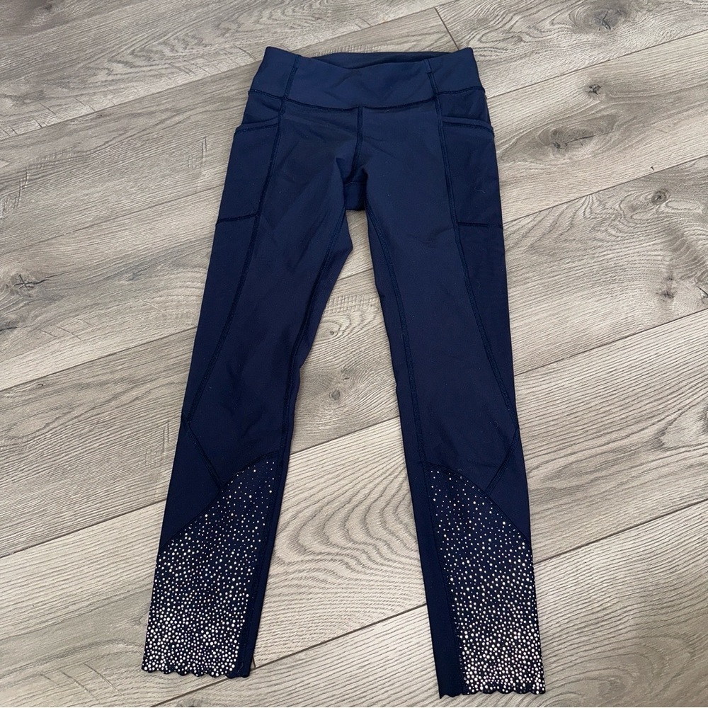 LULULEMON BUNDLE Lot of 4 Leggings all size 4 - Picture 6 of 14